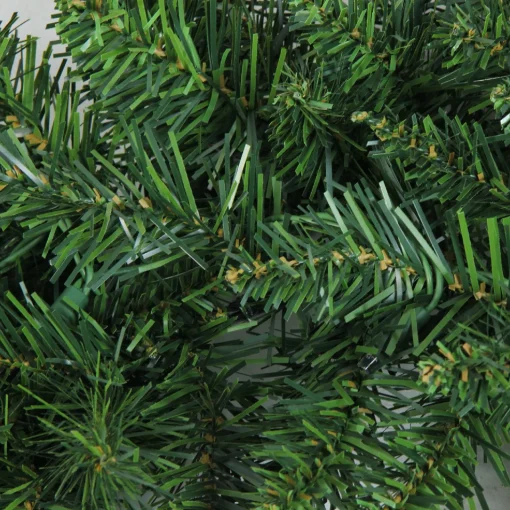 Buffalo Fir Artificial Christmas Wreath - 24" - Unlit Unlit