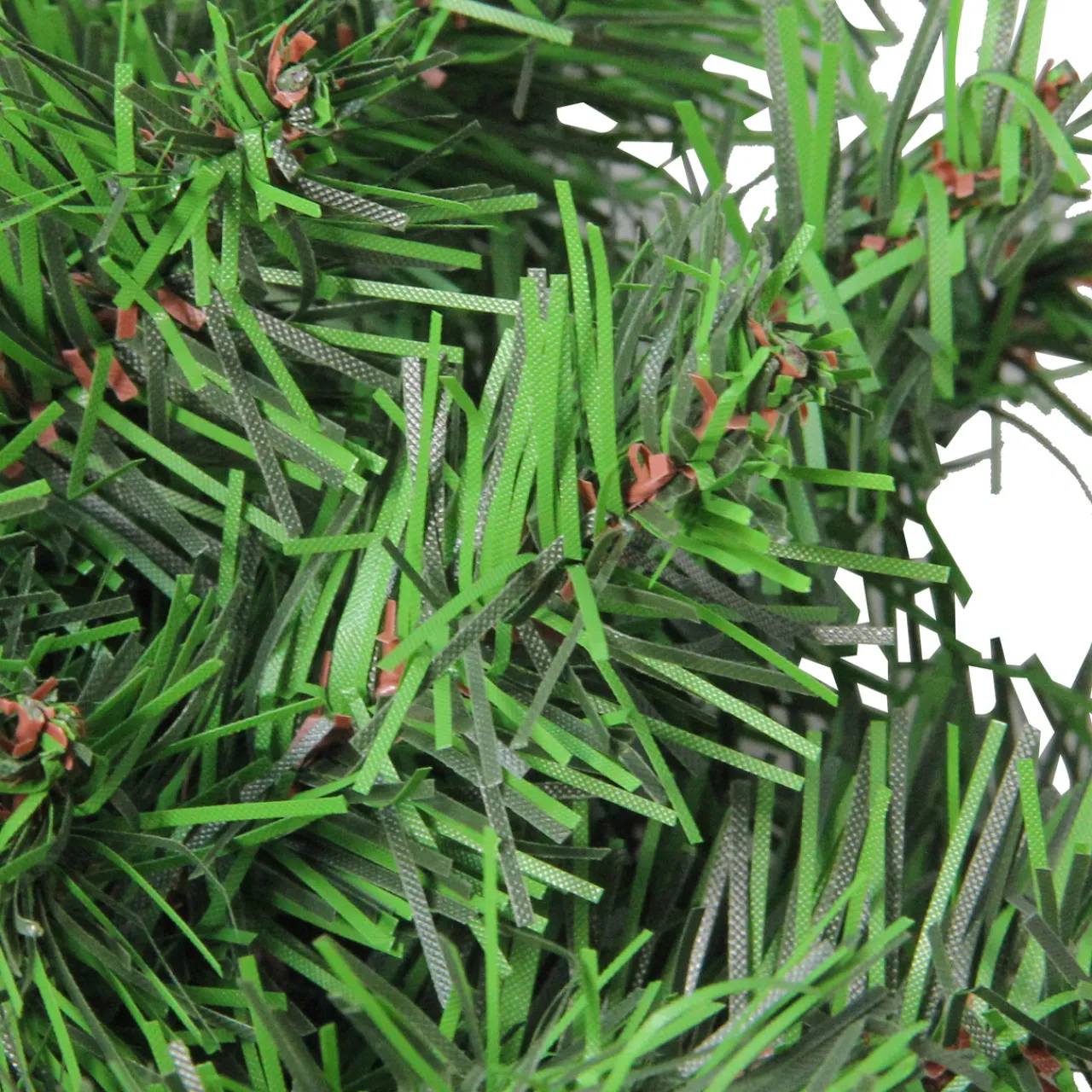 Clearance Colorado Spruce Artificial Christmas Wreath - 16" - Unlit Unlit