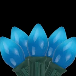 Hot 25-Count Blue C7 Opaque Christmas Light Set, 24ft Green Wire C7 & C9 Lights