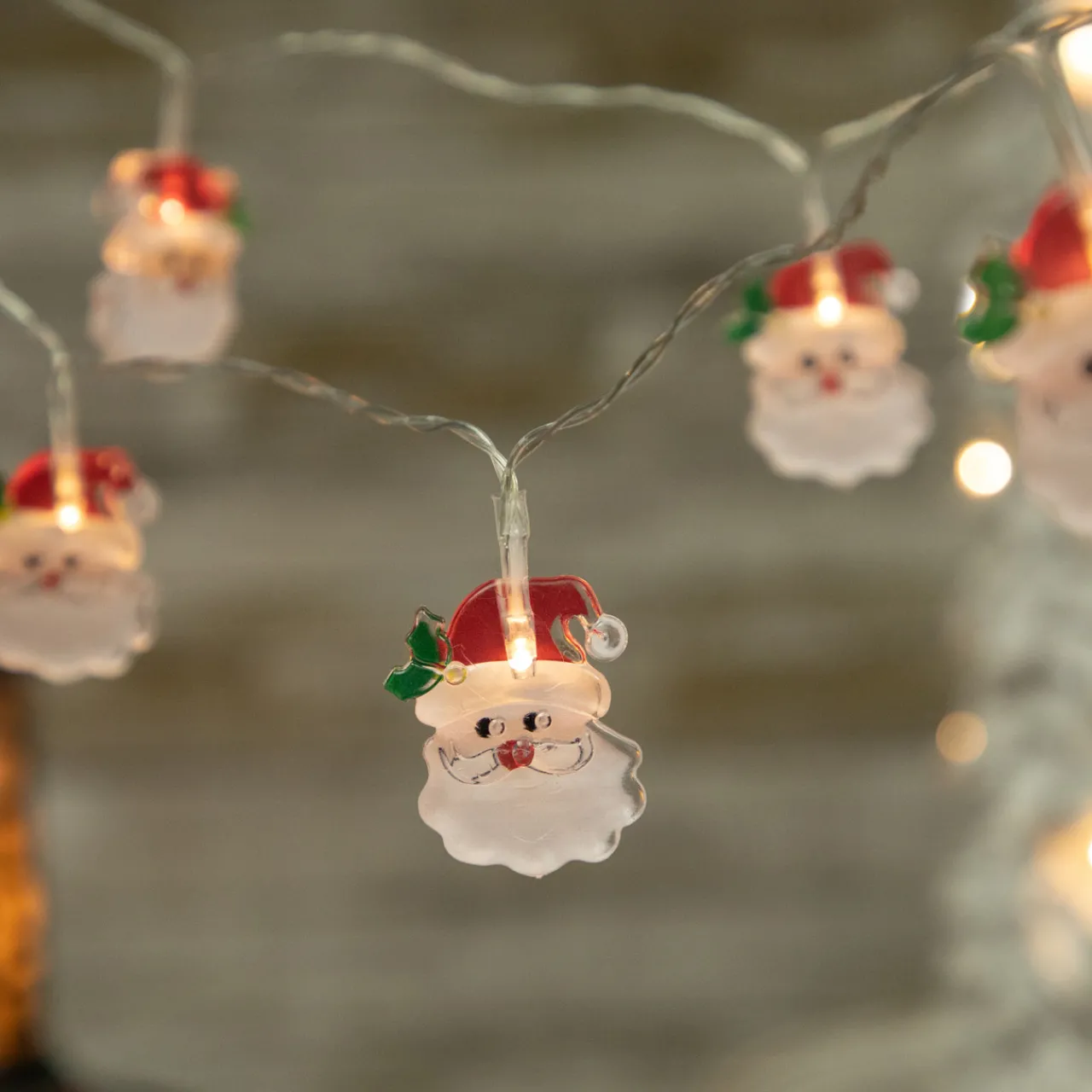 Best 10-Count LED Santa Claus Micro Christmas Light Set 4.5ft, Clear Wire Battery Operated