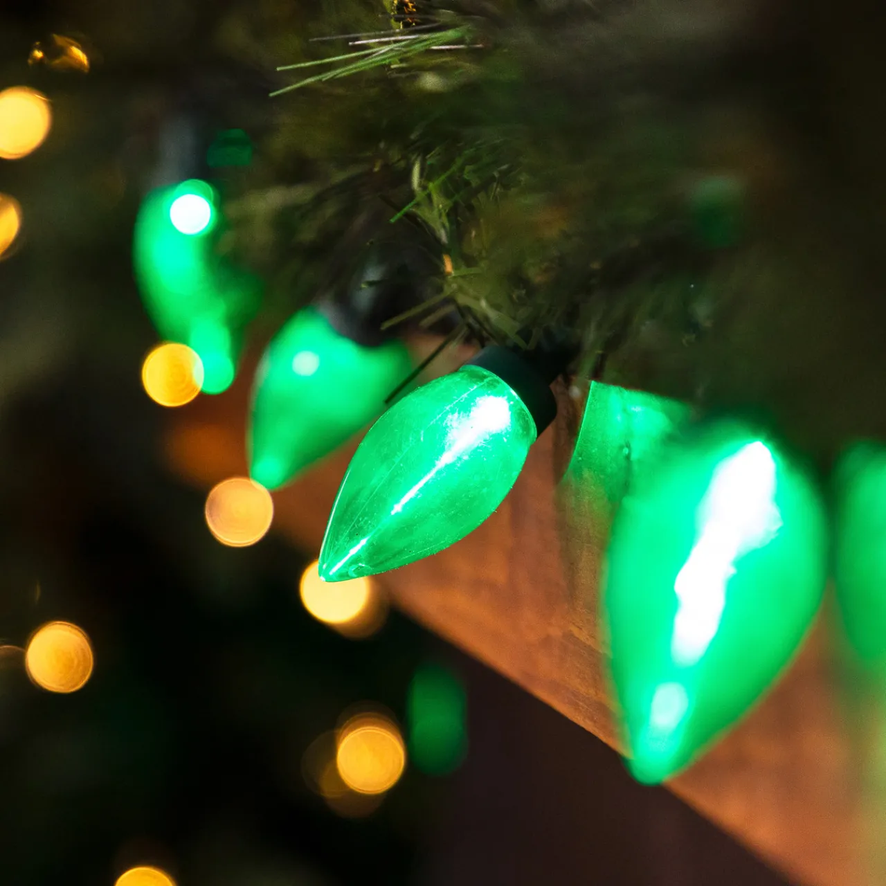 Sale 25ct Green LED C9 Christmas Light Set - 16ft Green Wire C7 & C9 Lights