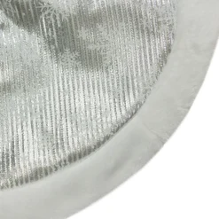 Clearance 20-Inch Silver and White Metallic Snowflake Mini Christmas Tree Skirt Cloth|Metal